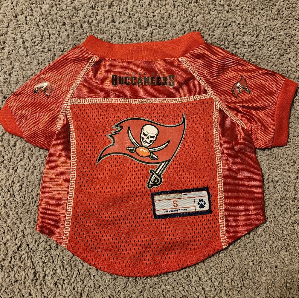 Tampa Bay Buccaneers Football Jersey Dog Shirt Clothes Small NFL New